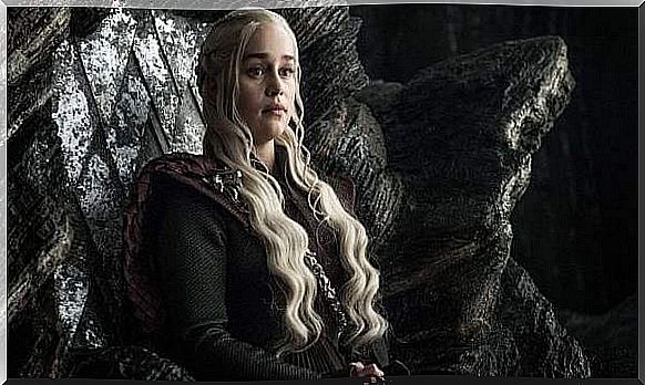 Daenerys Targaryen sitting