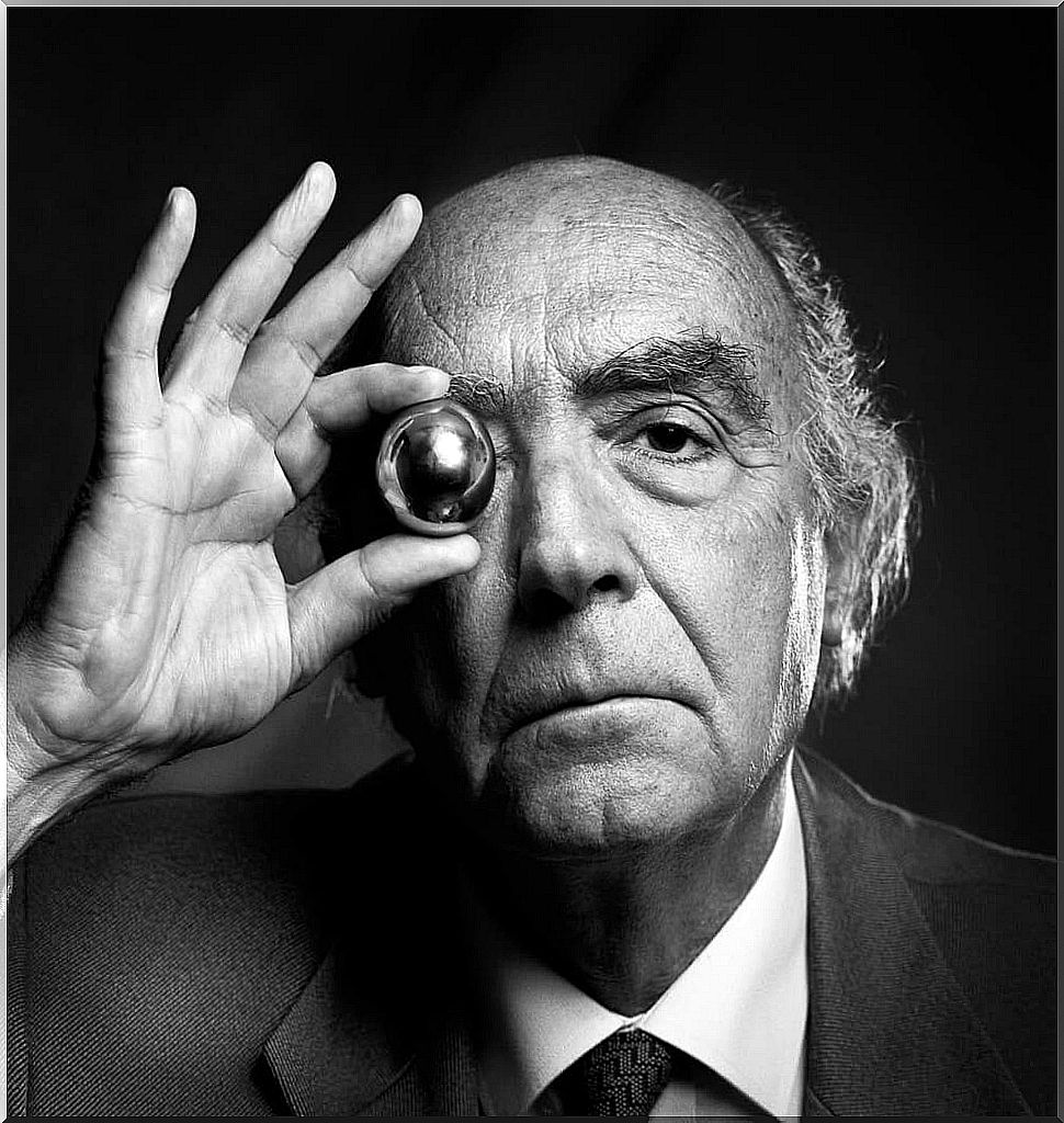 José Saramago, a Nobel Prize in 11 sentences